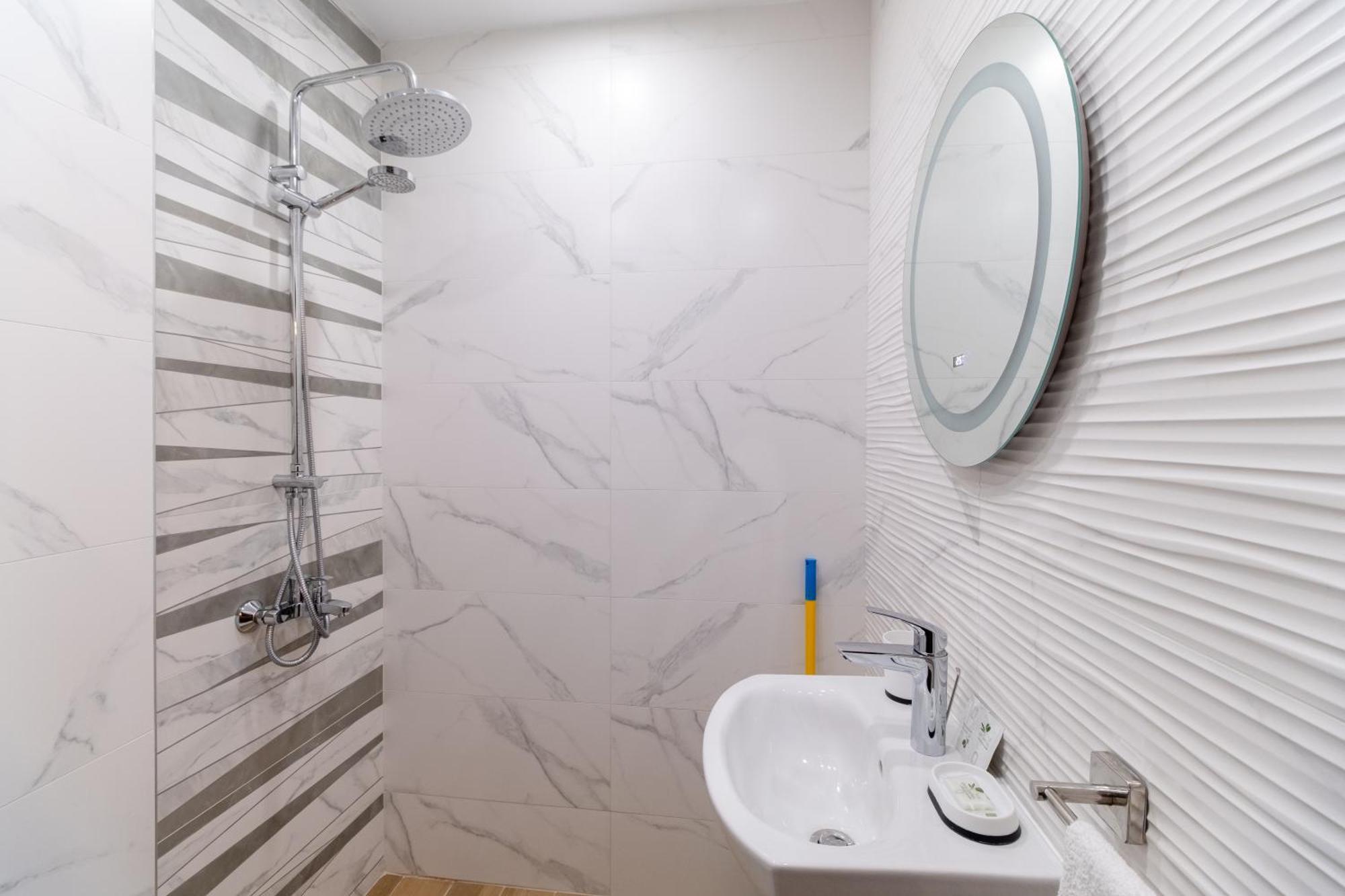 1-Bedroom Apartment With Free Private Parking Plovdiv Exterior photo