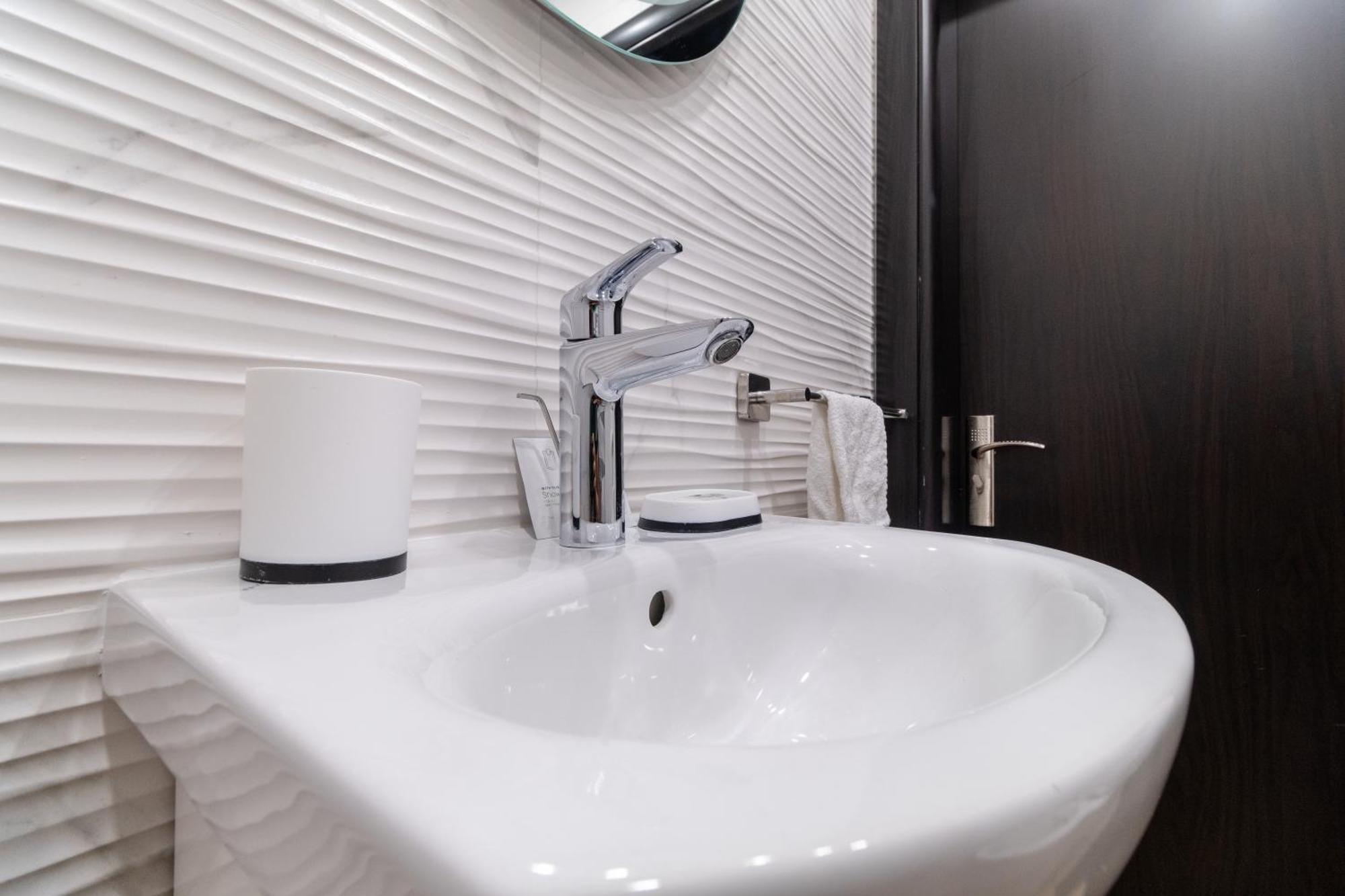 1-Bedroom Apartment With Free Private Parking Plovdiv Exterior photo